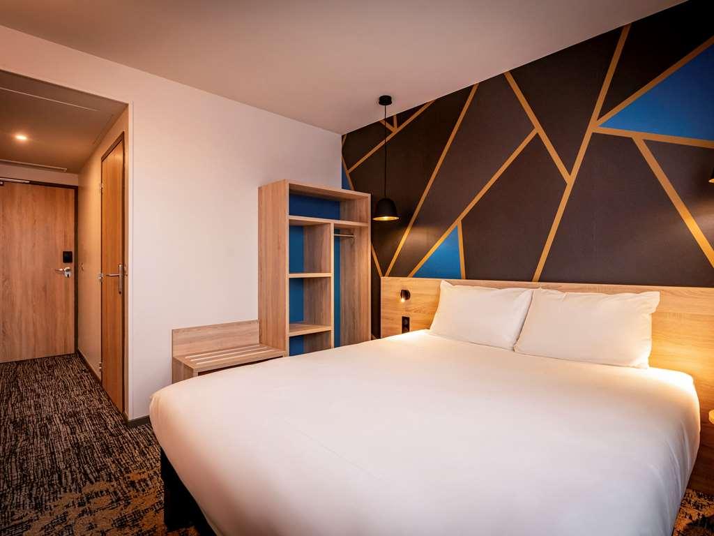 Ibis Styles Valenciennes Petite Foret الغرفة الصورة